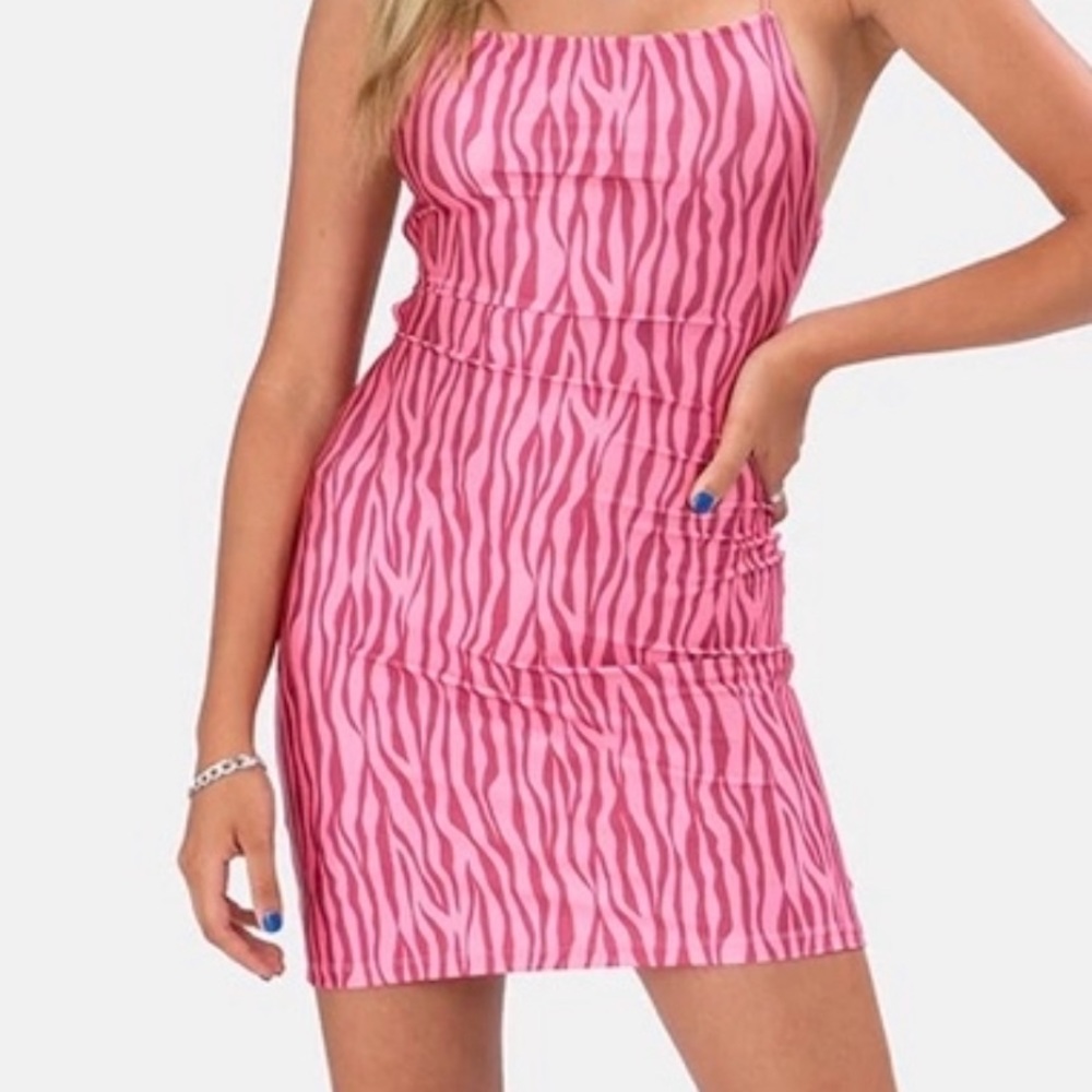 PINK FUNKY DRESS💗💗